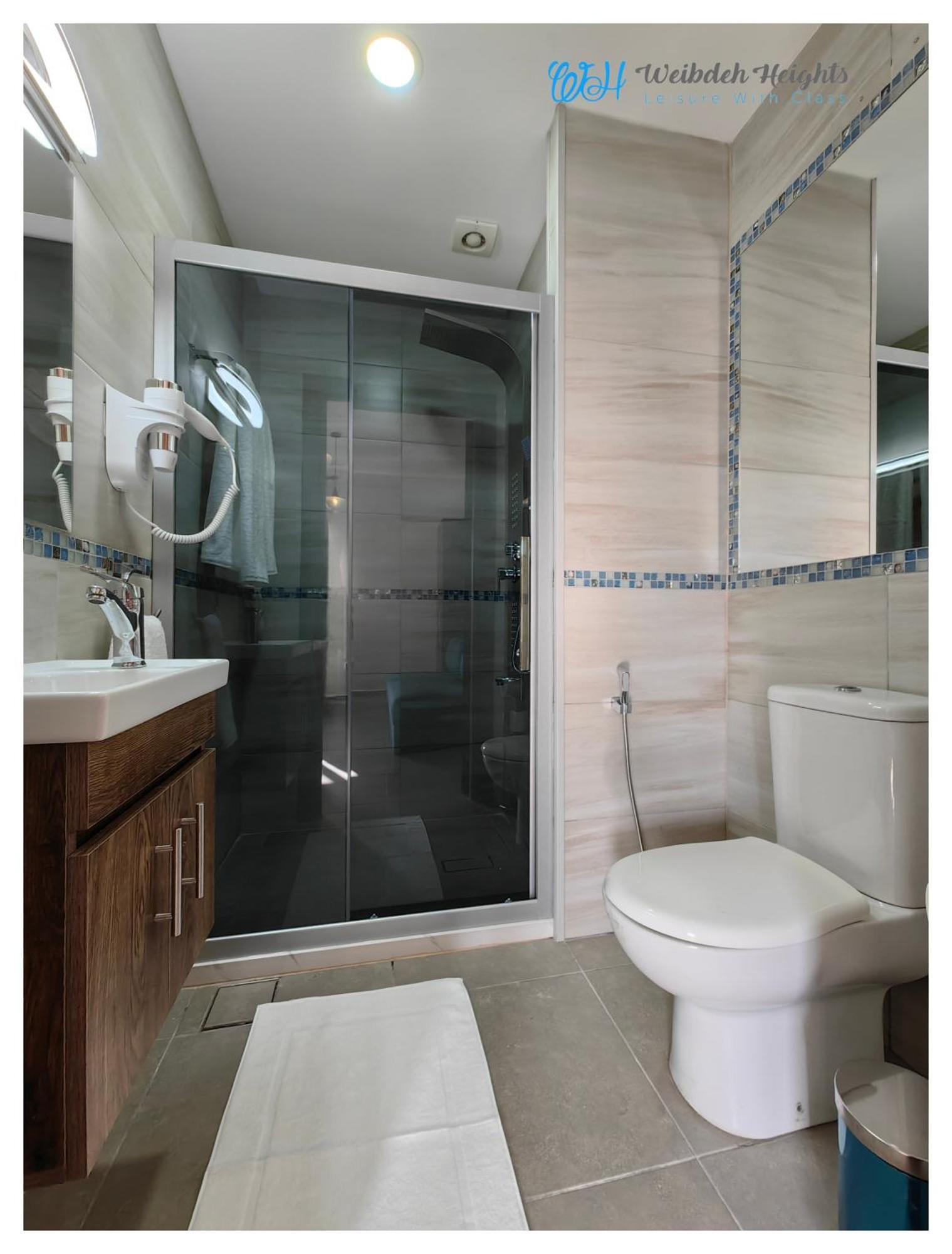 Weibdeh Heights Hotel Suites アンマン エクステリア 写真